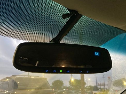 Used 2016 Toyota Sienna LE image 20