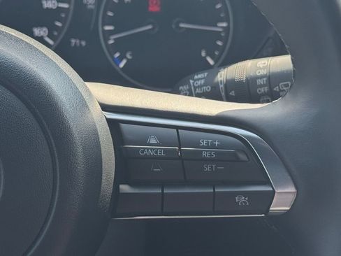 Used 2024 MAZDA MAZDA3 s image 22