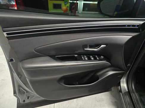 Used 2023 Hyundai Tucson Limited w/ Cargo Package AWD/4WD image 14