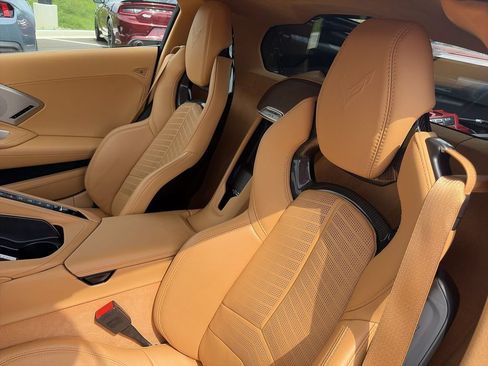 Used 2023 Chevrolet Corvette Stingray Premium Cpe w/ Z51 Performance Package RWD image 11