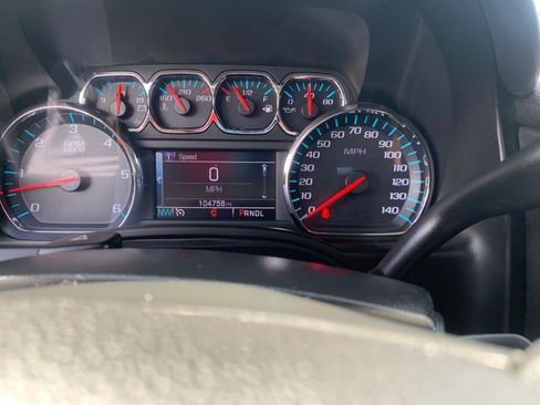 Used 2018 Chevrolet Tahoe LS AWD/4WD image 11