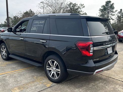 Used 2024 Ford Expedition Limited image 7