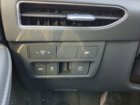 Used 2022 Hyundai Sonata Limited image 29