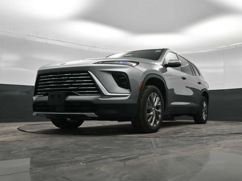 New 2026 Buick Enclave Preferred FWD image 32