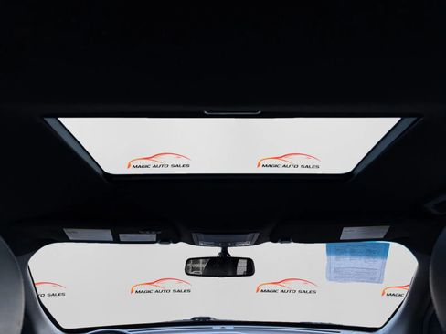 Used 2016 Ford Explorer Limited image 32