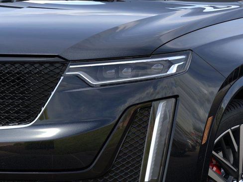 New 2025 Cadillac XT6 Sport w/ Platinum Package image 11