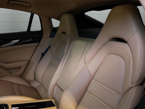 Used 2020 Porsche Panamera 4 image 52