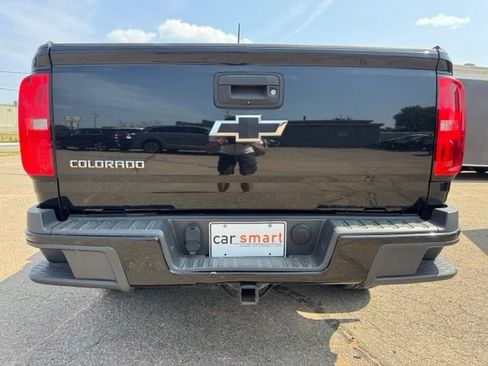 Used 2016 Chevrolet Colorado Z71 w/ Z71 Midnight Edition AWD/4WD image 6