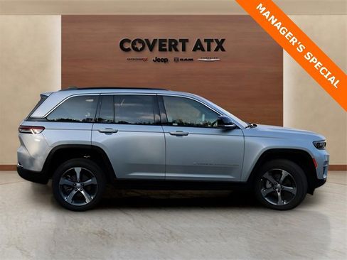 New 2025 Jeep Grand Cherokee Limited w/ Luxury Tech Group II image 6