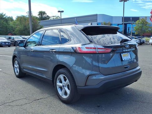 Used 2022 Ford Edge SE image 5