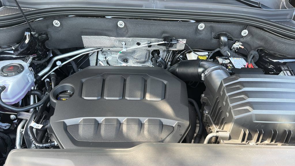 New 2026 Volkswagen Atlas Cross Sport SE FWD image 28