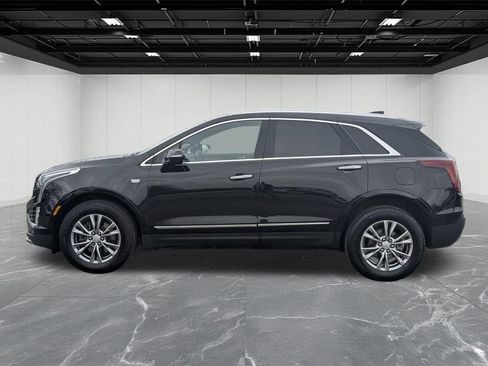 Used 2023 Cadillac XT5 Premium Luxury w/ Technology Package image 2