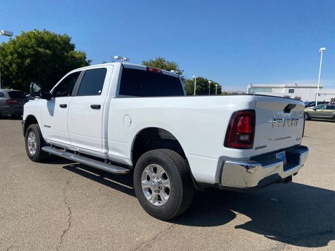 Used 2025 RAM 2500 Big Horn AWD/4WD image 7
