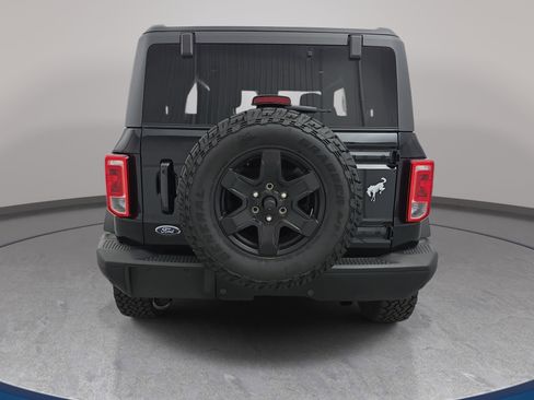 Used 2024 Ford Bronco Black Diamond AWD/4WD image 6