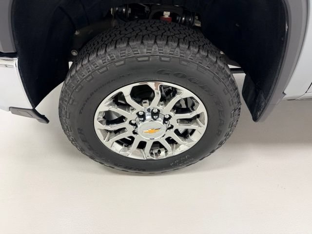 Certified 2026 Chevrolet Silverado 2500 LTZ w/ LTZ Premium Package AWD/4WD image 17