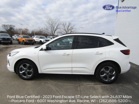 Certified 2023 Ford Escape ST-Line Select w/ Tech Pack #2 AWD/4WD image 2