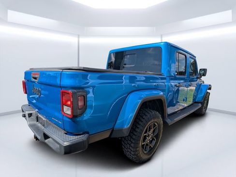 Certified 2025 Jeep Gladiator Sport AWD/4WD image 2