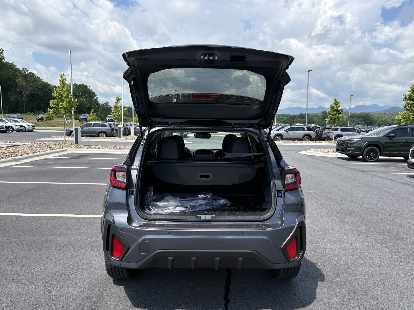 New 2026 Subaru Crosstrek 2.5i Limited w/ Crosstrek Mirror Package AWD/4WD image 9