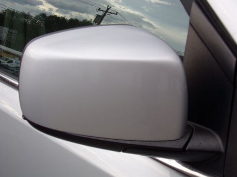 Used 2008 Chrysler Town & Country Touring FWD image 14