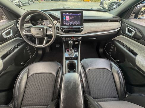 Used 2023 Jeep Compass Latitude w/ Convenience Group AWD/4WD image 29