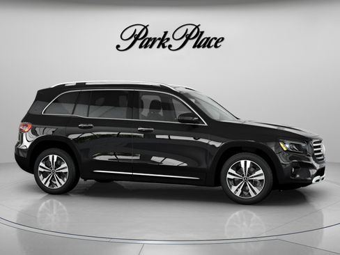 New 2026 Mercedes-Benz GLB 250 image 29