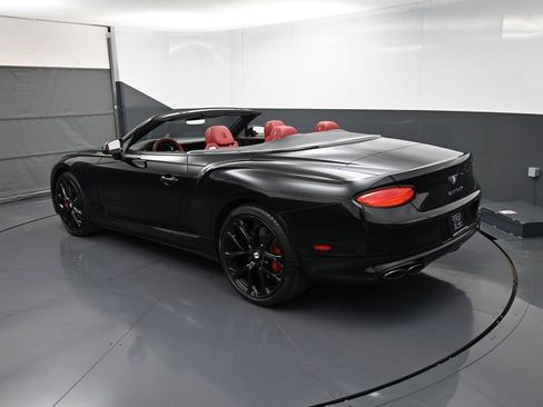 Certified 2023 Bentley Continental GT V8 AWD/4WD image 32