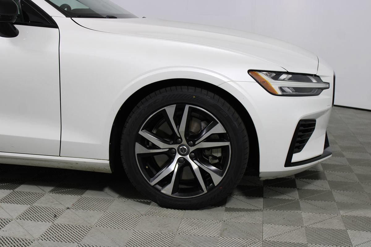Used 2021 Volvo S60 T8 R-Design Expression AWD/4WD image 8