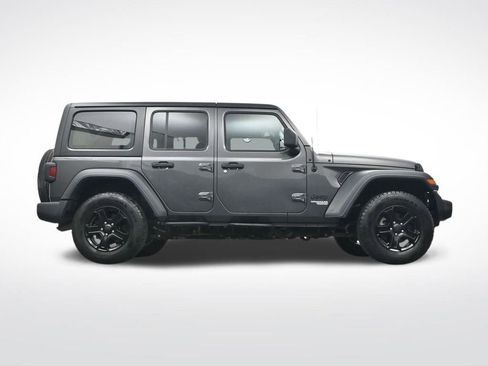 Used 2018 Jeep Wrangler Unlimited Sport S image 33