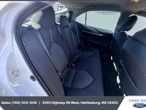 Used 2024 Toyota Camry LE image 20