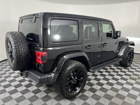 Used 2024 Jeep Wrangler Sahara w/ Technology Group image 12