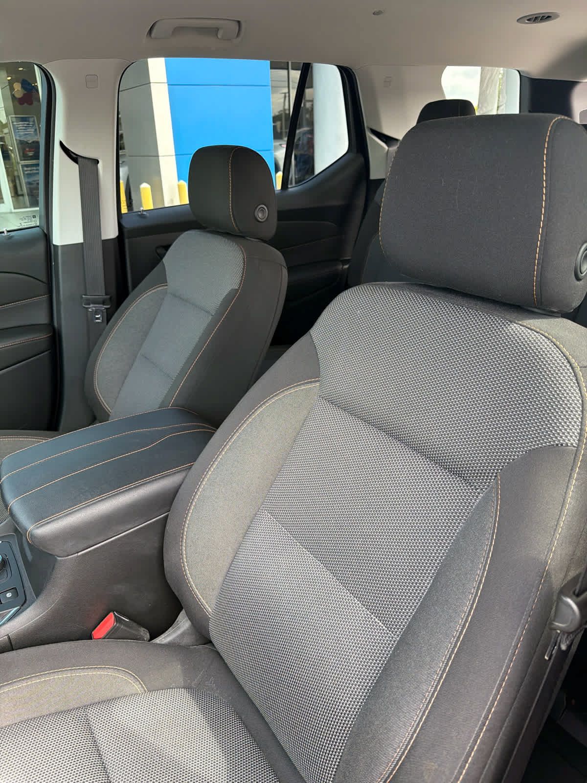 Used 2018 Chevrolet Traverse LT FWD image 31