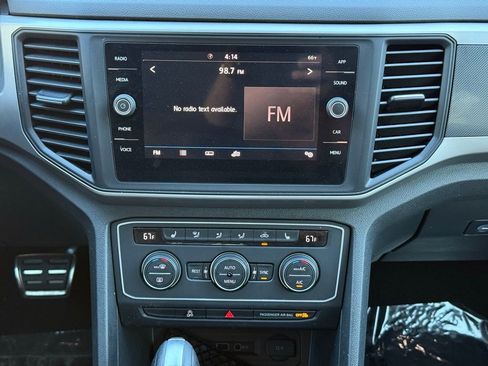 Used 2021 Volkswagen Atlas SE w/ Panoramic Sunroof Package FWD image 14