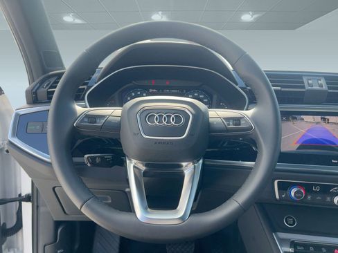 New 2025 Audi Q3 2.0T Premium image 18