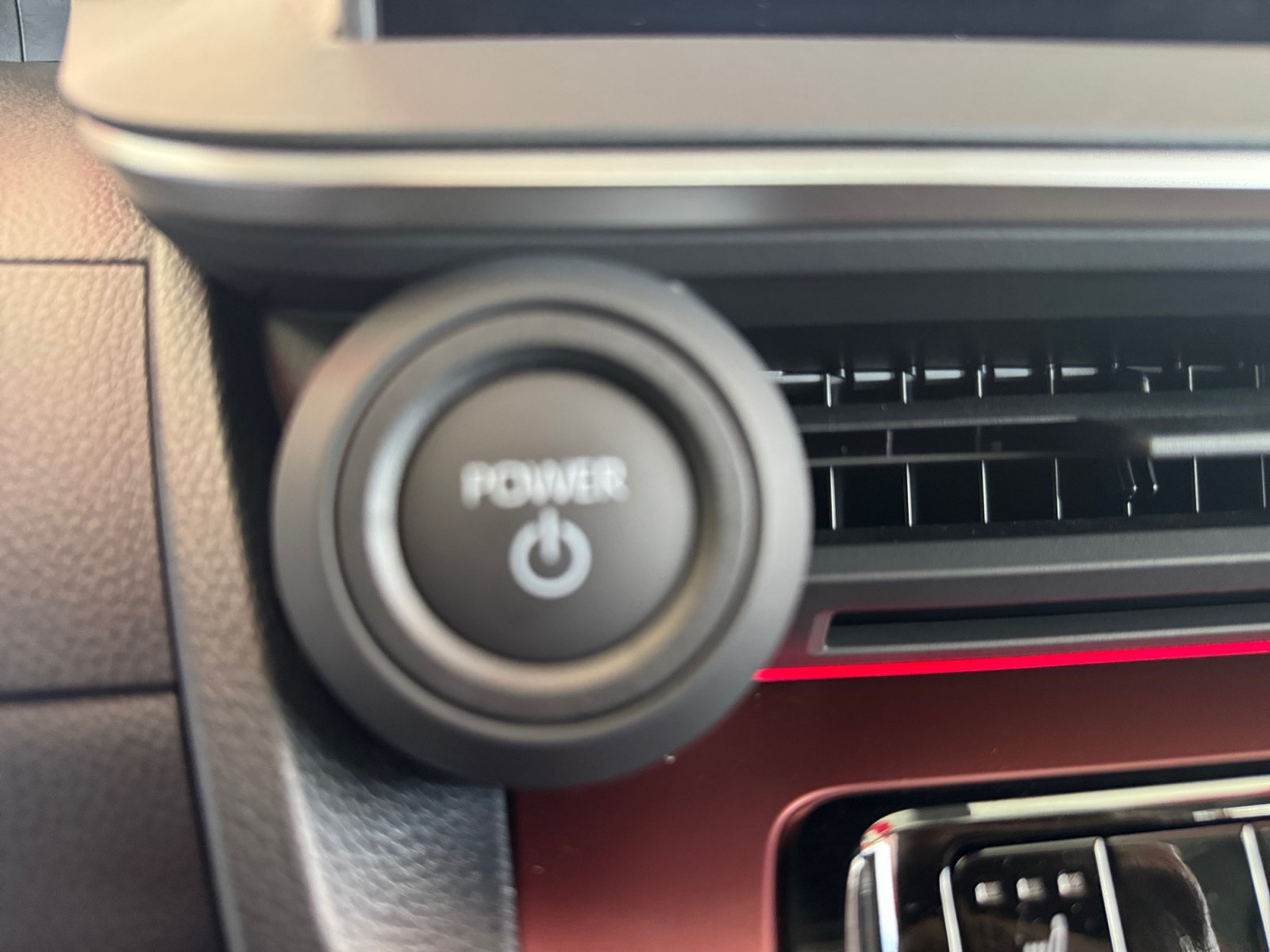 New 2027 Toyota Prius Plug-In Hybrid FWD image 23