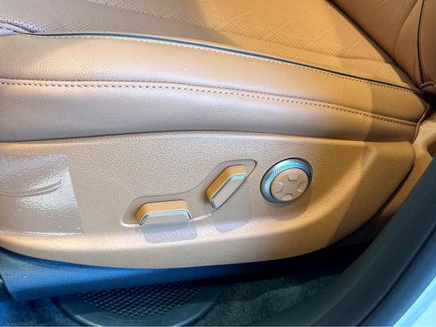 New 2026 Genesis GV80 2.5T Advanced image 25