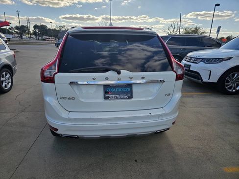 Used 2016 Volvo XC60 T5 Premier image 5