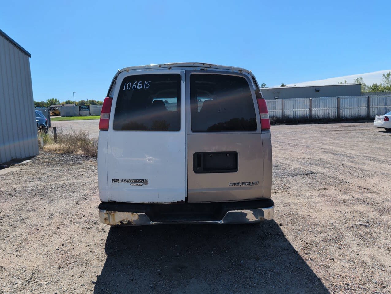 Used 2008 Chevrolet Express 3500 Extended Passenger w/ LT Preferred Equipment Group RWD image 4