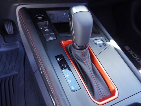 New 2026 Nissan Kicks SR image 18