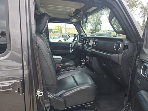 Used 2023 Jeep Wrangler Unlimited Rubicon 4xe AWD/4WD image 5