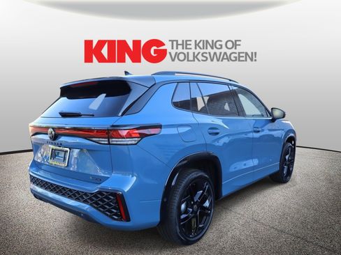 New 2026 Volkswagen Tiguan SE R-Line image 3