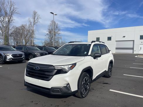 New 2026 Subaru Forester Premium AWD/4WD image 3