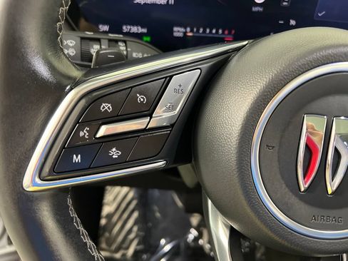 Used 2024 Buick Envision Avenir AWD/4WD image 22