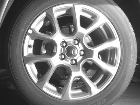 Used 2025 Jeep Compass Limited image 14