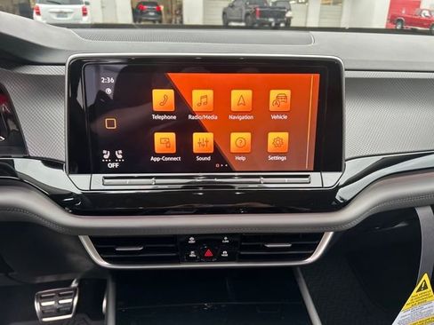 New 2026 Volkswagen Atlas Peak Edition AWD/4WD image 24