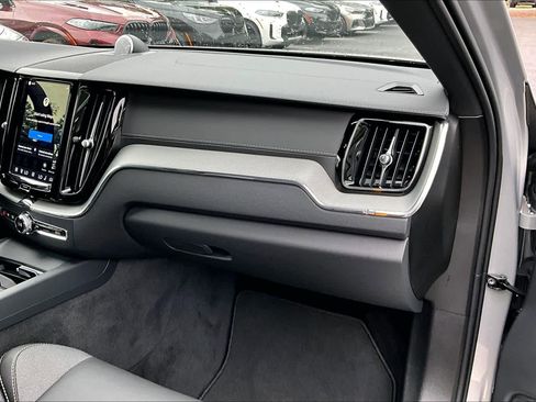 Used 2024 Volvo XC60 T8 Polestar AWD/4WD image 19
