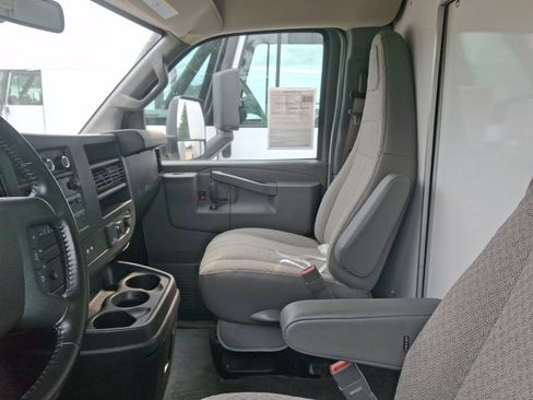 Used 2021 Chevrolet Express 3500 w/ Power Convenience Package RWD image 12