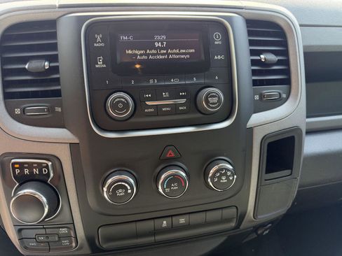Used 2015 RAM 1500 Express AWD/4WD image 17