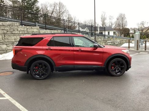 Used 2023 Ford Explorer ST w/ Equipment Group 401A image 7