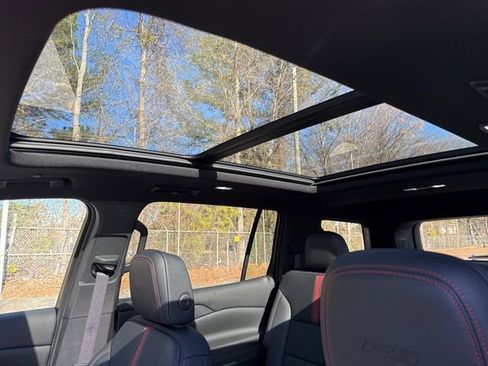 Used 2024 Chevrolet Traverse RS w/ LPO, Floor Liner Package image 42