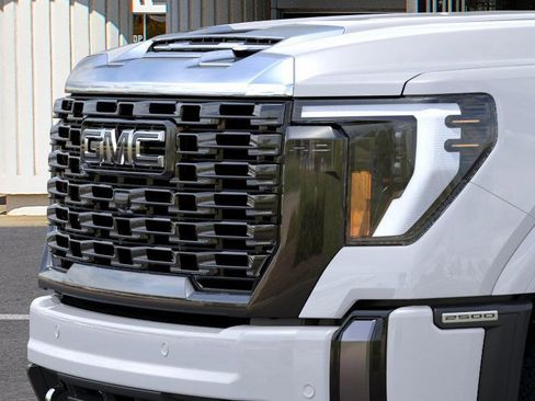New 2026 GMC Sierra 2500 Denali Ultimate AWD/4WD image 13